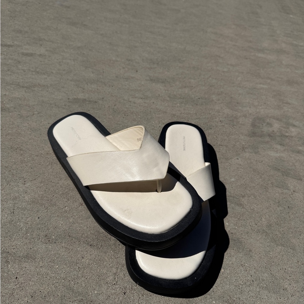 PrettyLittleThing Cream and Black Chunky Sandals